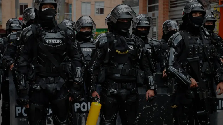 Integrantes de la Policía Nacional con equipo táctico